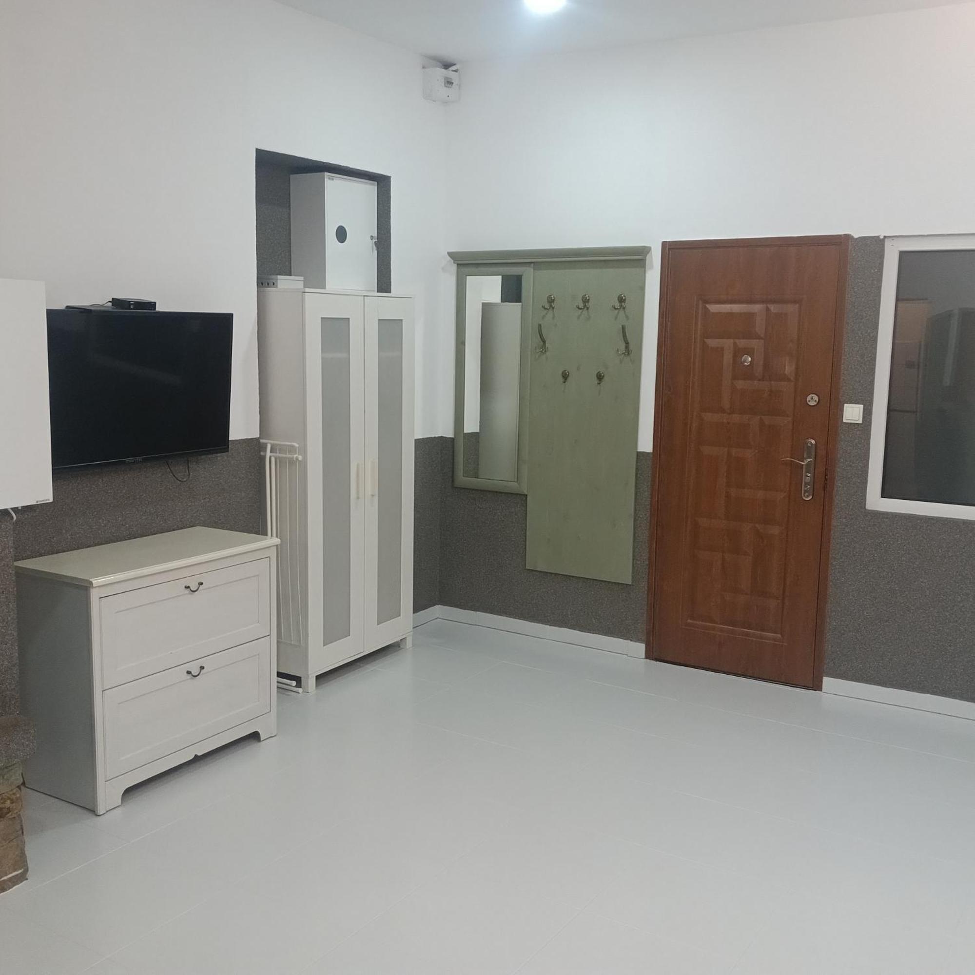 Kwatery 42 Jelenia Gora Luaran gambar
